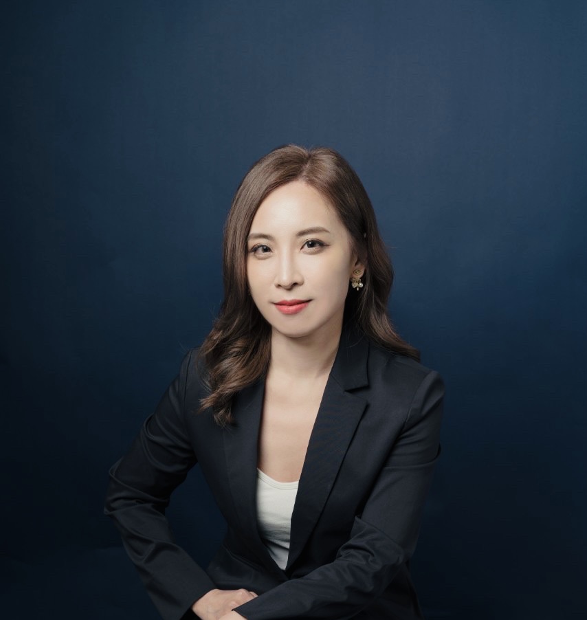林依蓉 Emma 形象照 / Portrait of Dr. Yi-Rung Lin